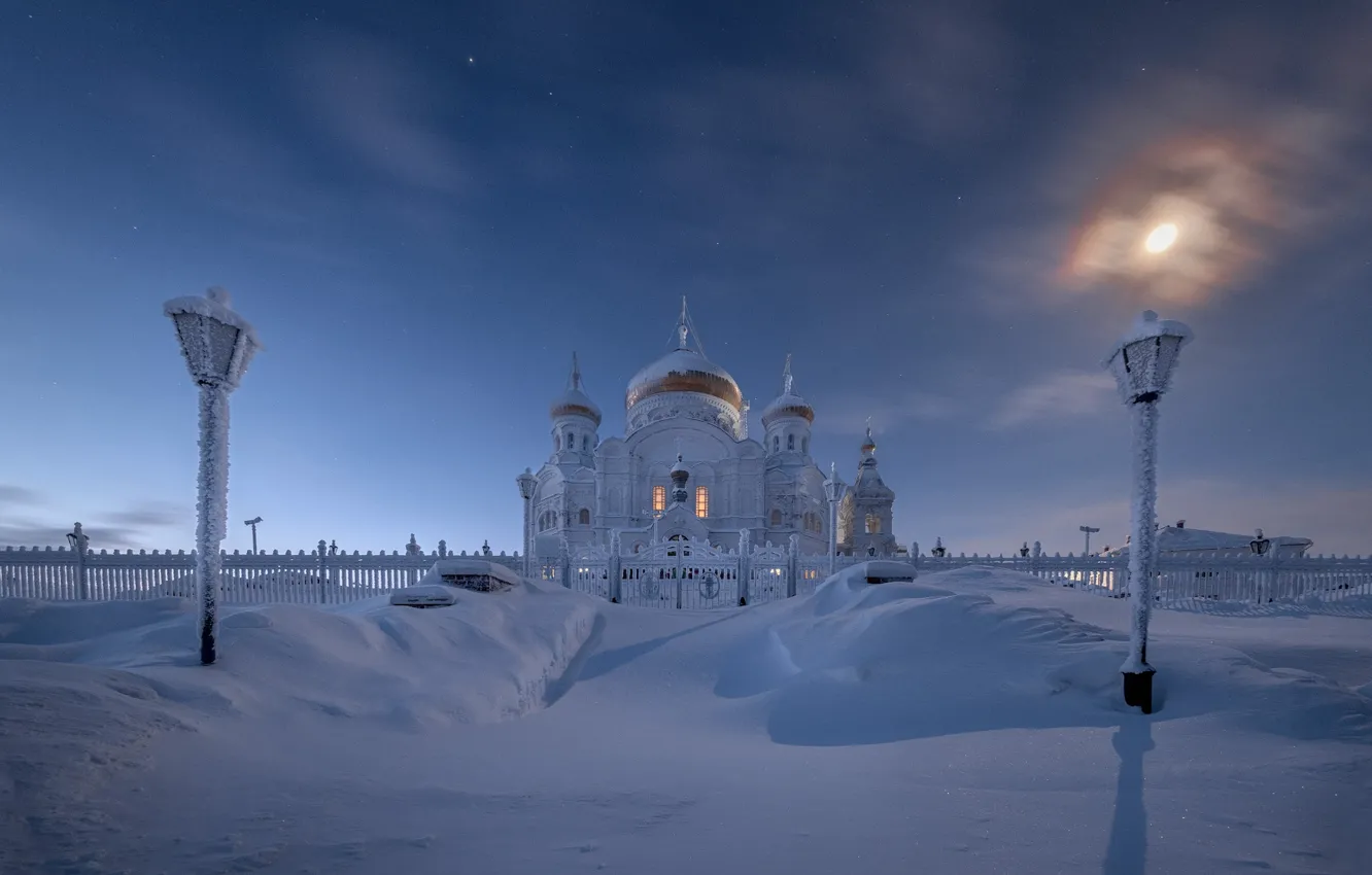 Photo wallpaper winter, snow, lights, the snow, temple, Russia, Perm Krai, White mountain