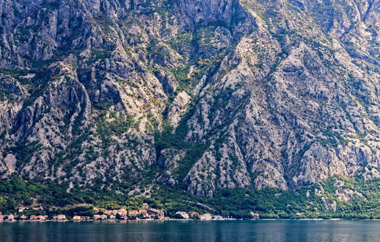 Photo wallpaper mountains, lake, village