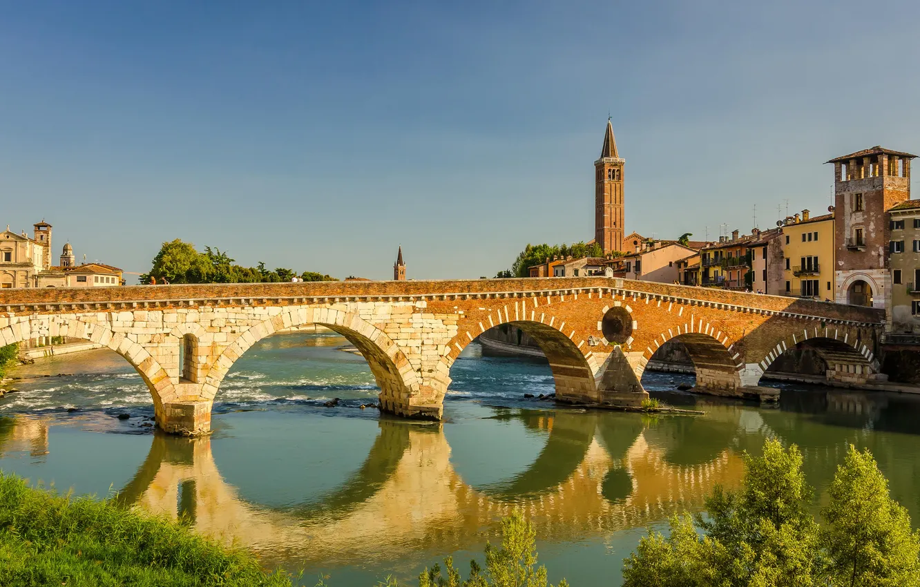 Photo wallpaper the sky, bridge, tower, home, Italy, Verona, the Adige river