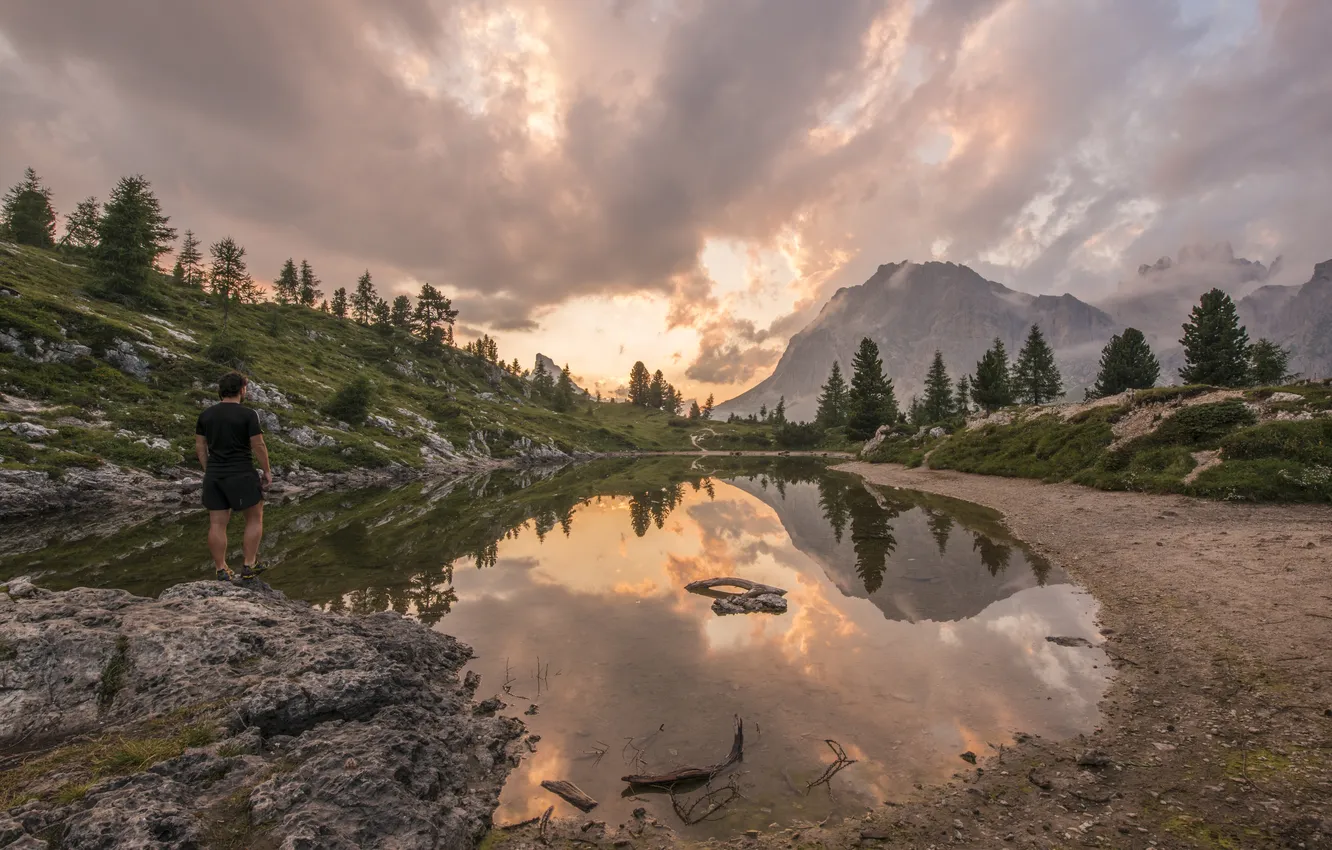 Photo wallpaper mountains, people, pond, the reflection in the water, Not much