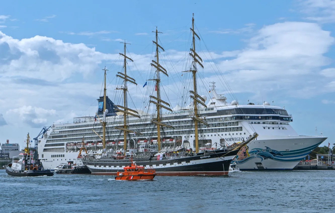 Photo wallpaper ship, pier, port