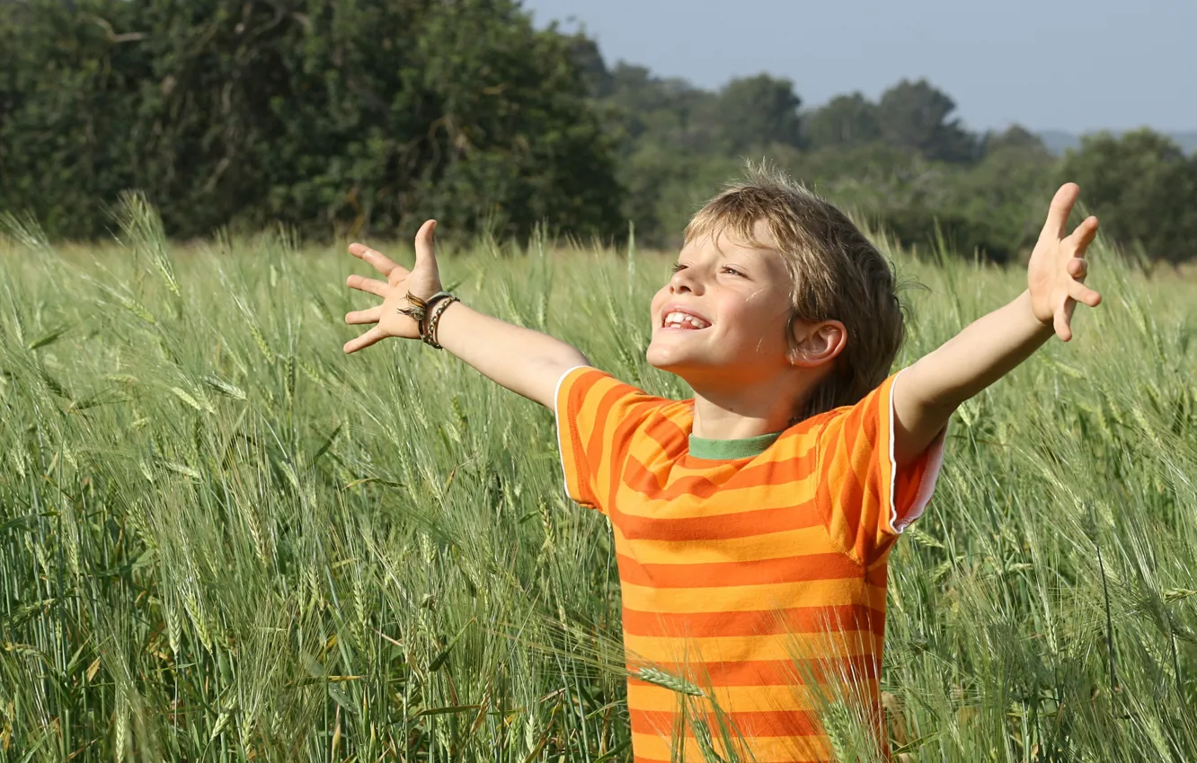 Photo wallpaper joy, nature, mood, boy