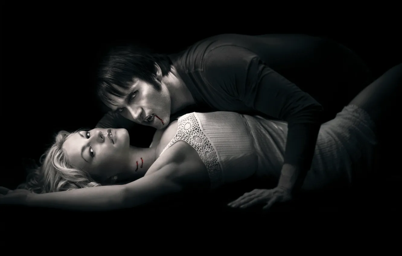 Photo wallpaper the victim, vampire, blood lust