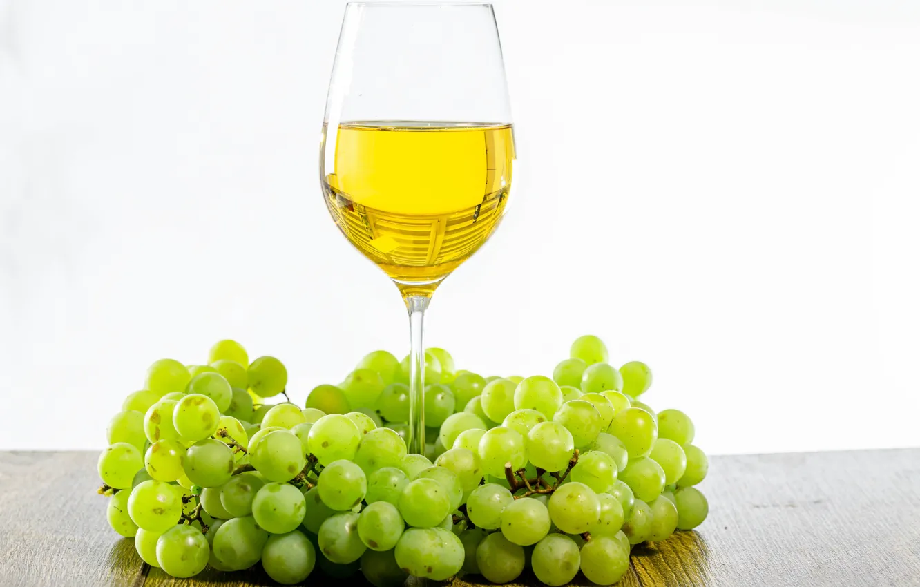 Photo wallpaper green, table, wine, glass, grapes, white background