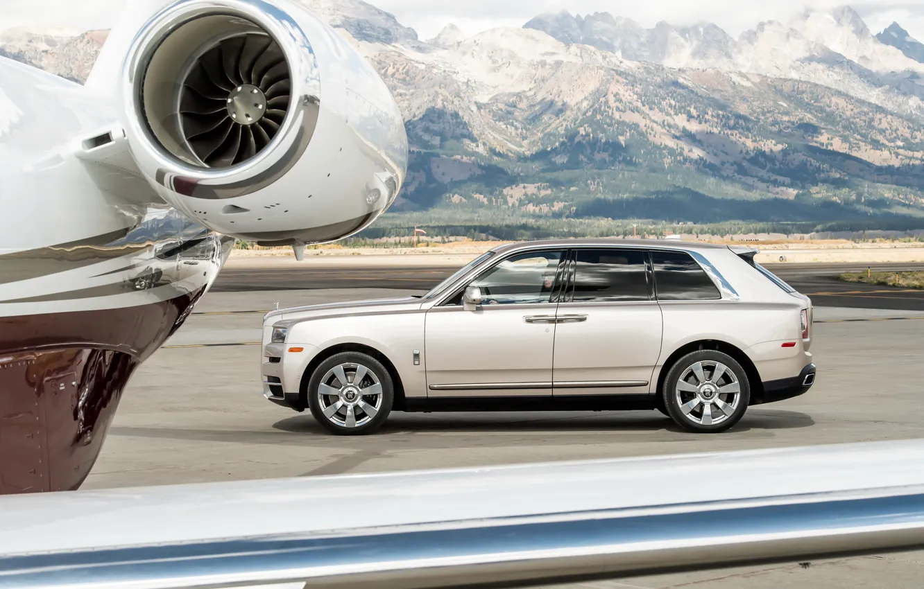 Photo wallpaper Rolls-Royce, side view, 2018, Cullinan