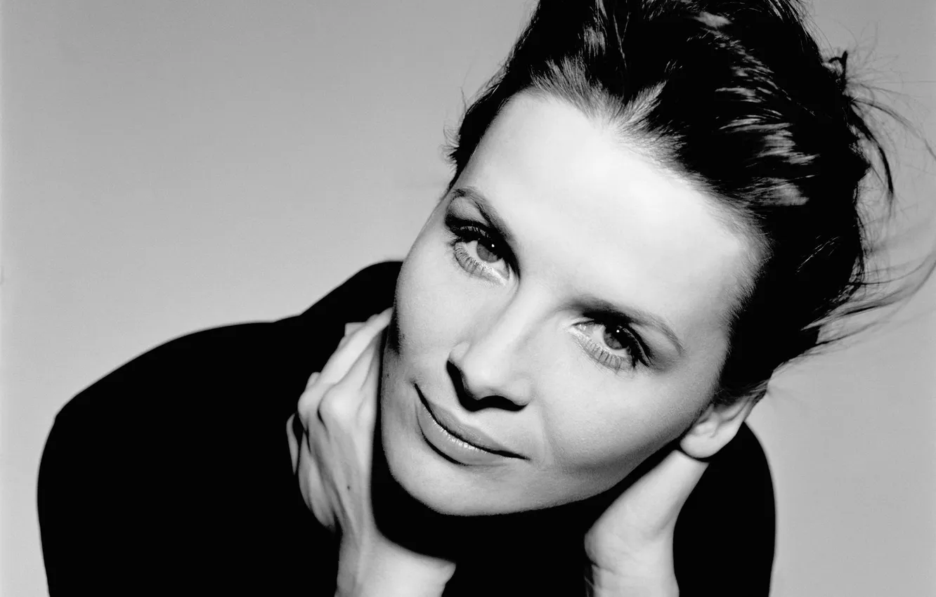 Photo wallpaper France, actress, black and white, Juliette Binoche
