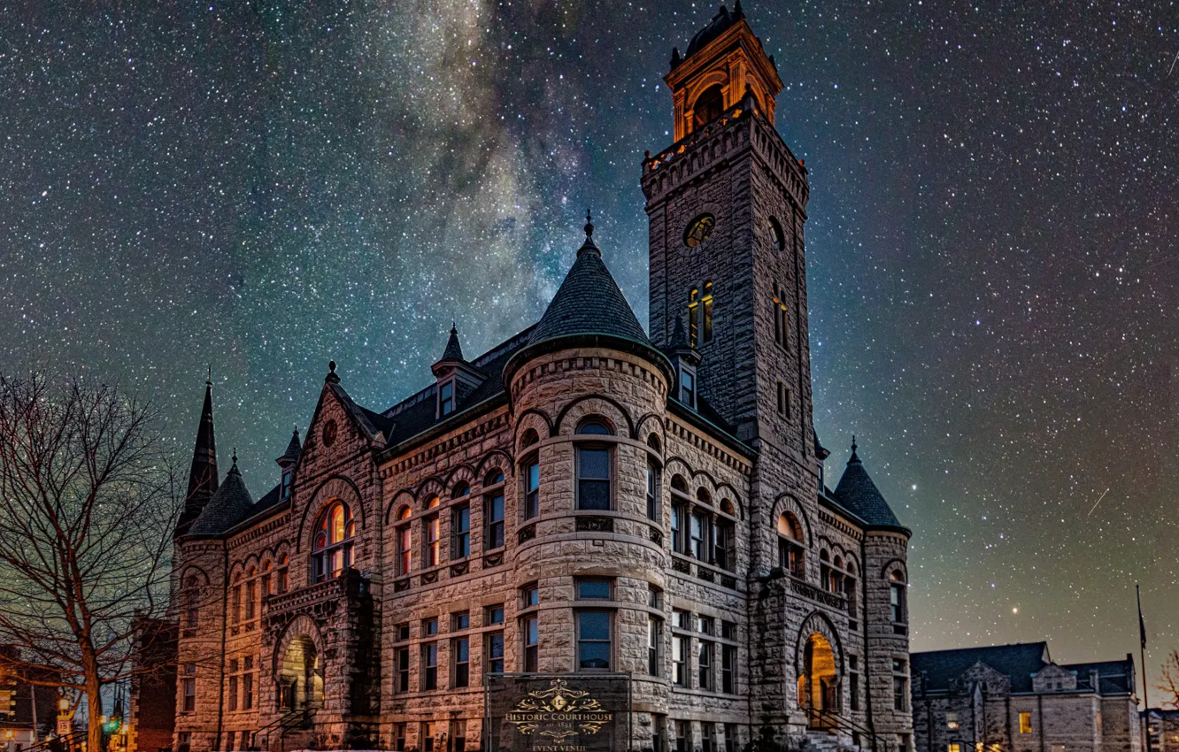 Photo wallpaper the building, stars, Wisconsin, architecture, Wisconsin, starry sky, Waukesha, Historic Courthouse