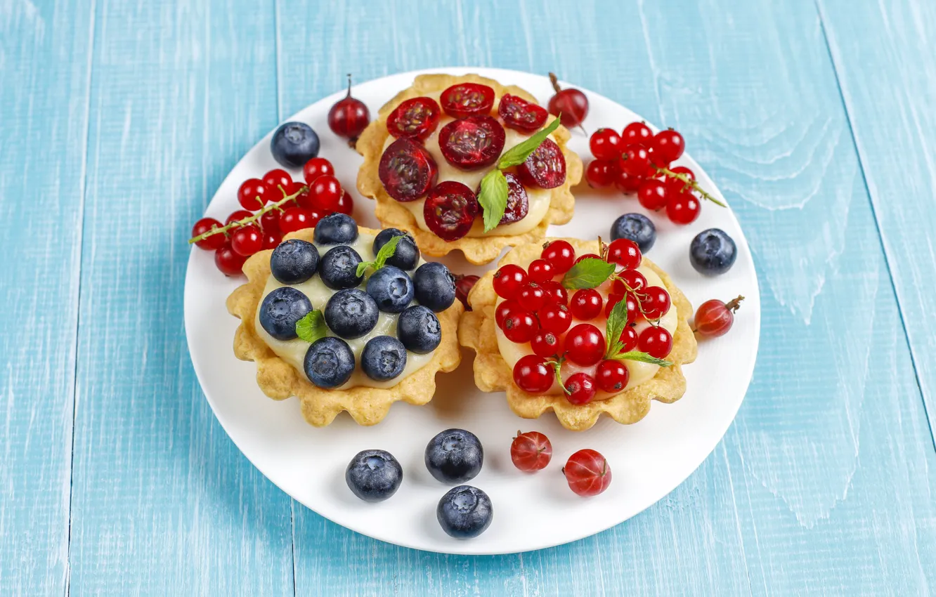 Photo wallpaper red, cherry, berries, Board, blueberries, plate, cake, placer