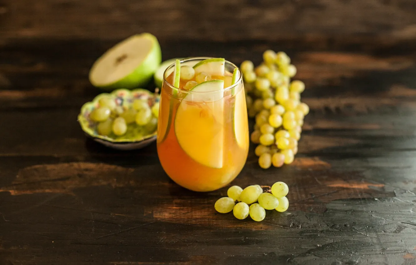 Photo wallpaper apples, juice, grapes, drink