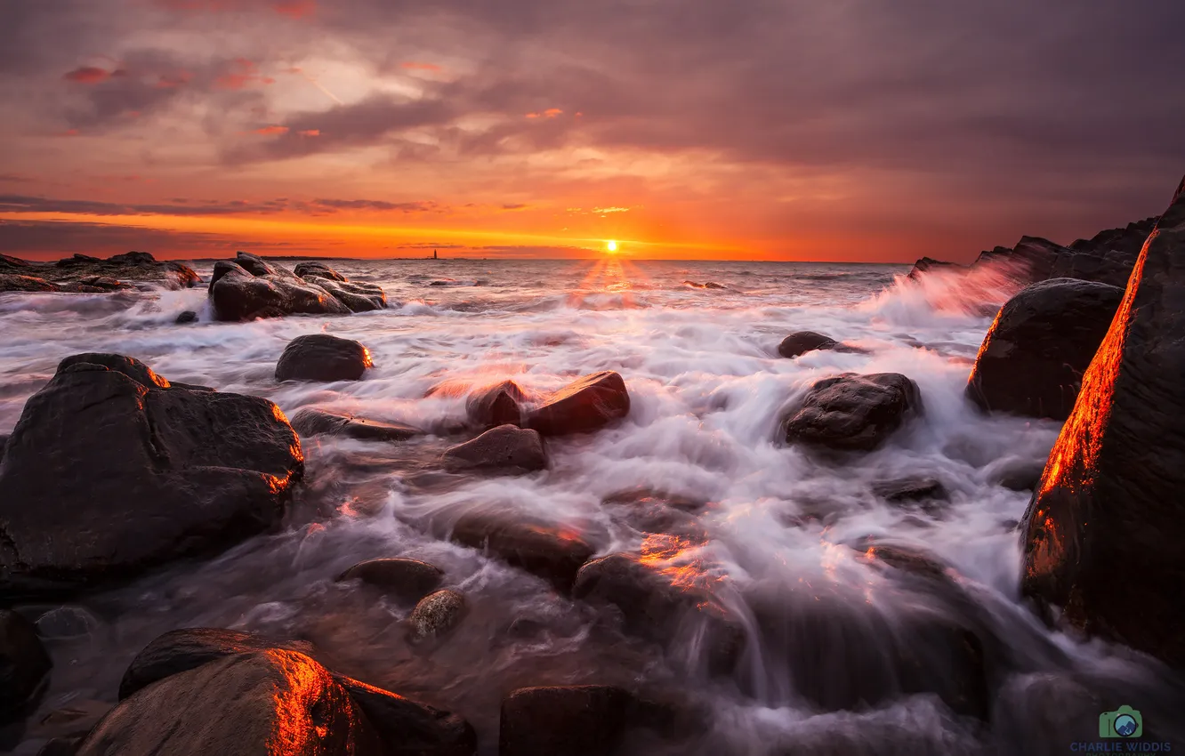 Photo wallpaper wave, the sun, light, stones, rocks, morning, Scotland, before the storm