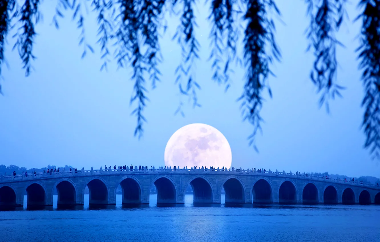 Photo wallpaper China, Beijing, Summer Palace, seventeen arch bridge, moonrise, lake Kunming