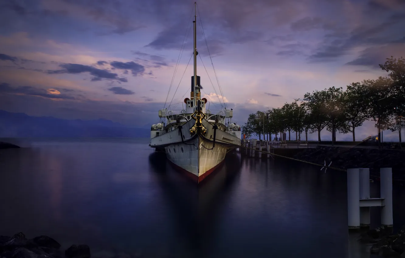 Photo wallpaper Lausanne, Vaud, Ouchy