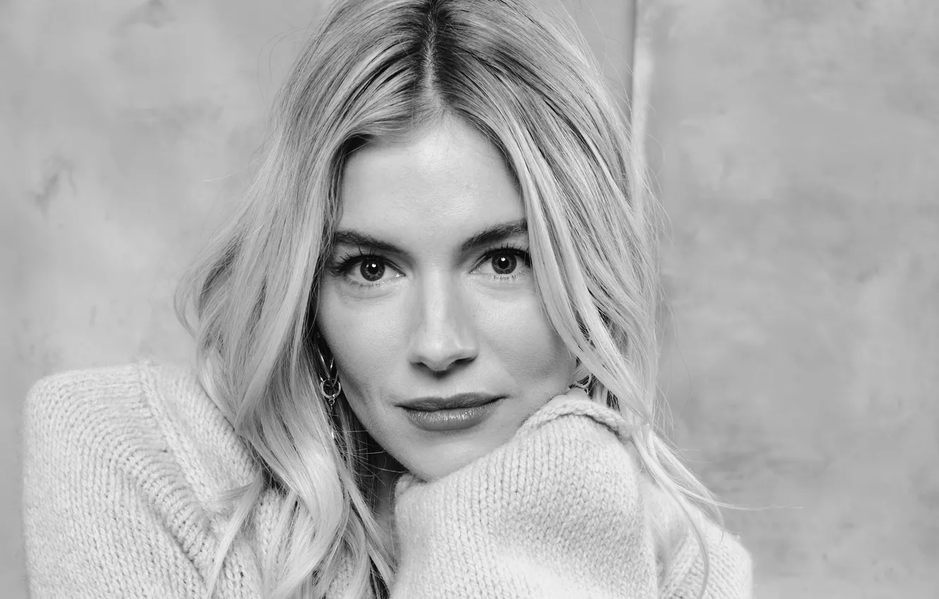 Photo wallpaper look, girl, face, photo, black and white, Sienna Miller