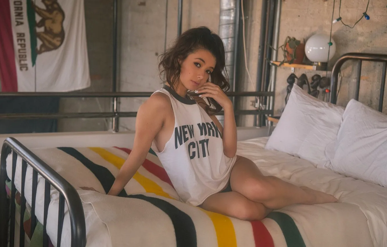 Photo wallpaper New York City, model, brunette, bed, pose, bedroom, sitting, Mel Green