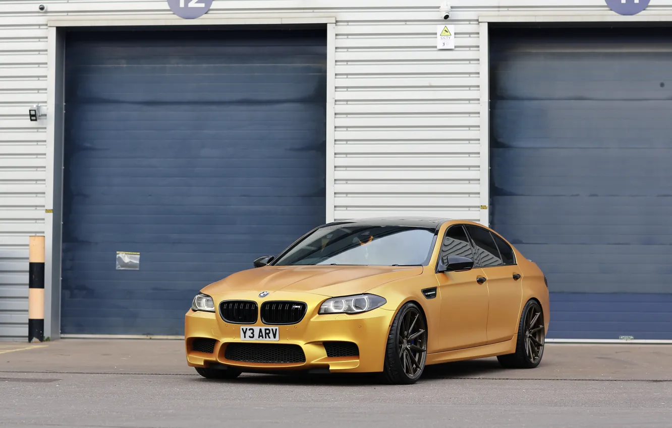 Photo wallpaper BMW, F10, Gold, M5