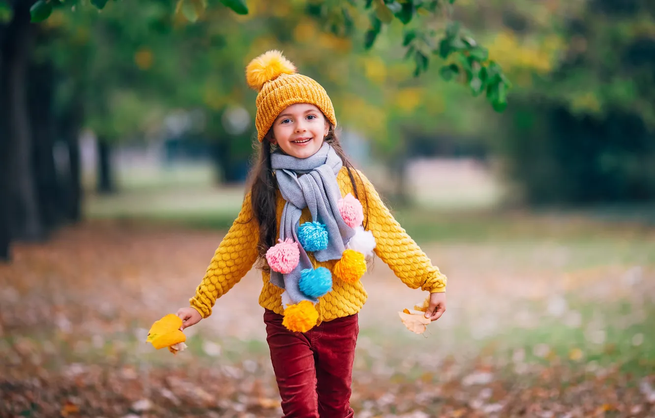 Photo wallpaper autumn, branches, nature, Park, mood, scarf, girl, walk