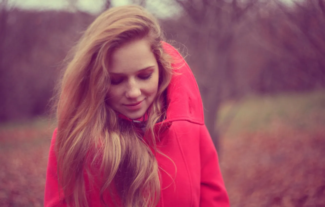 Photo wallpaper autumn, girl, smile, jacket
