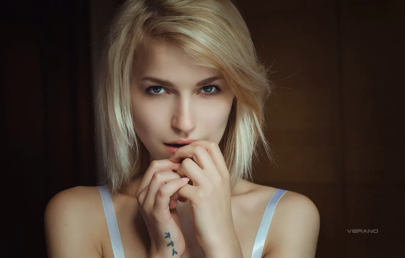 Photo wallpaper look, girl, face, background, model, haircut, portrait, tattoo