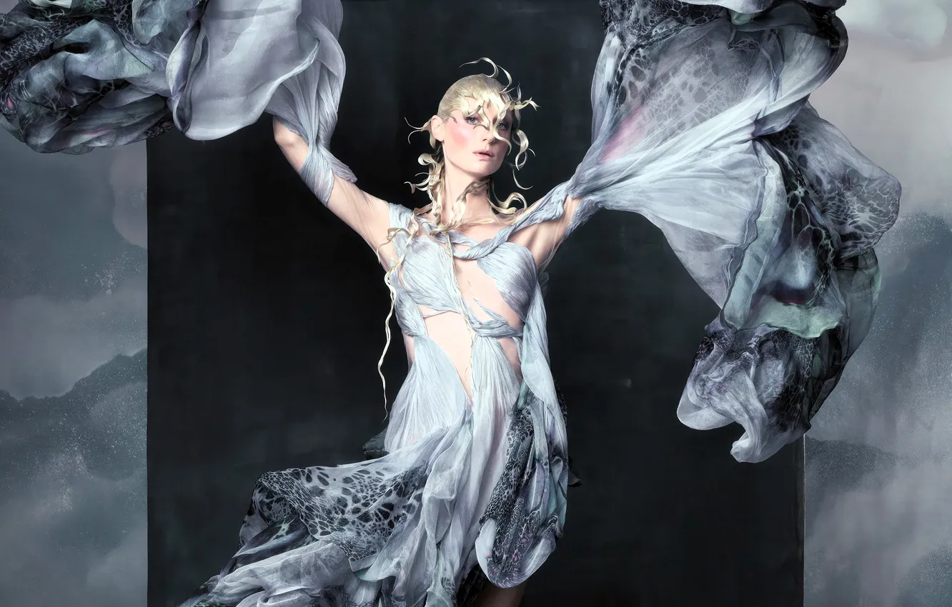 Photo wallpaper girl, dance, dress, actress, blonde, Elizabeth Debicki, sleeves