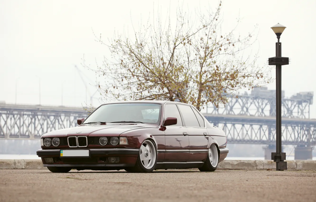 Photo wallpaper BMW, dark red, E32