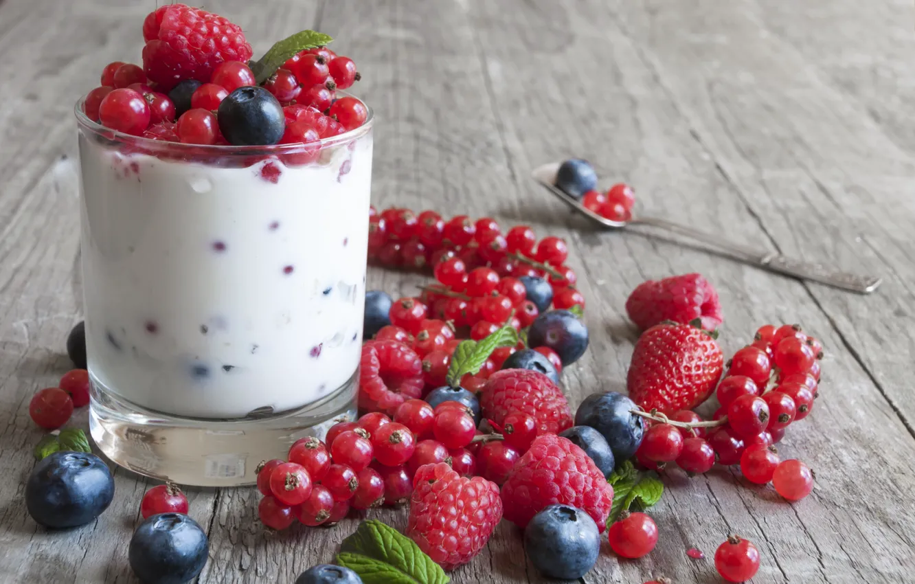 Photo wallpaper berries, raspberry, currants, yogurt