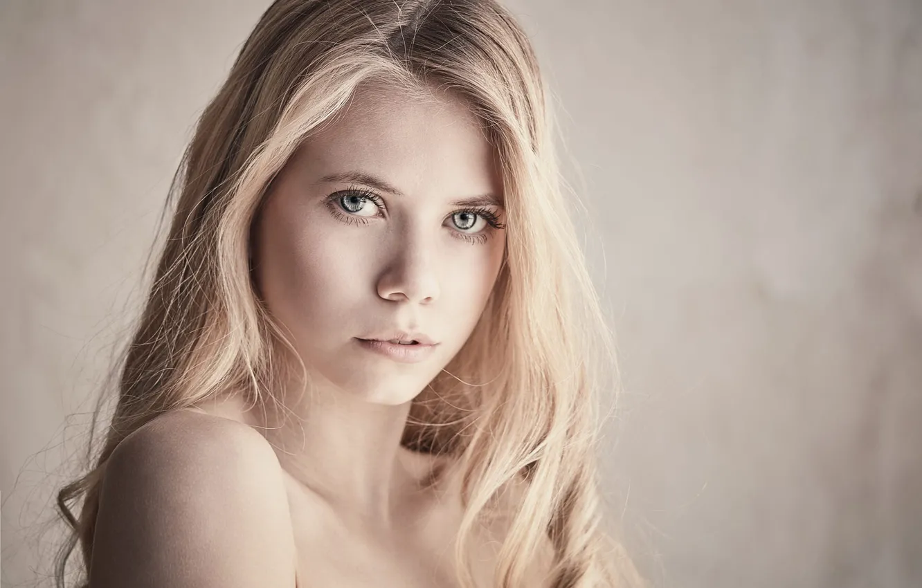 Photo wallpaper portrait, sponge, the beauty