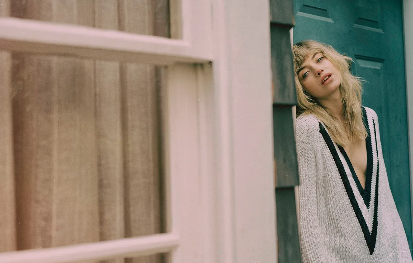 Photo wallpaper photoshoot, Imogen Poots, So it Goes