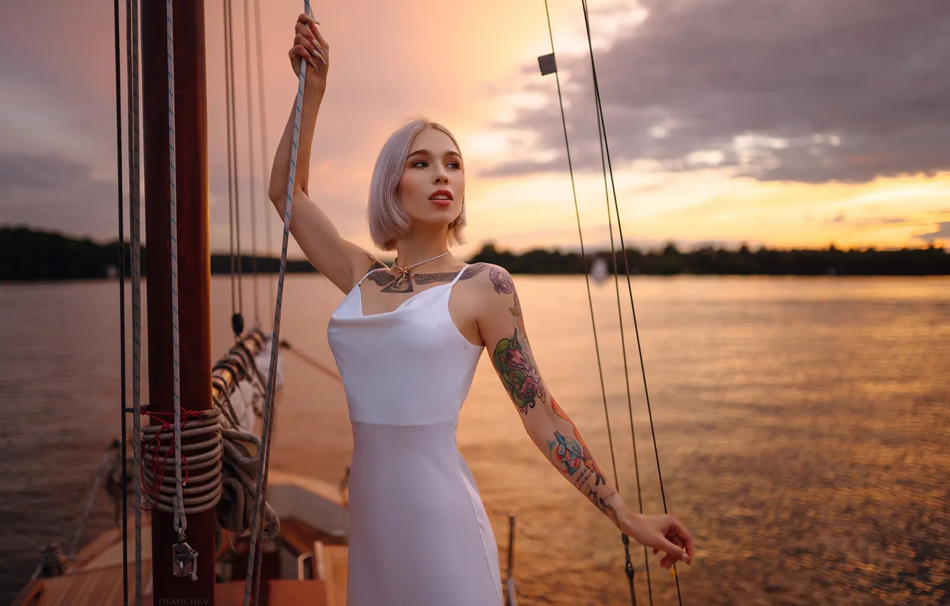 Photo wallpaper girl, pose, hands, yacht, figure, dress, tattoo, blonde