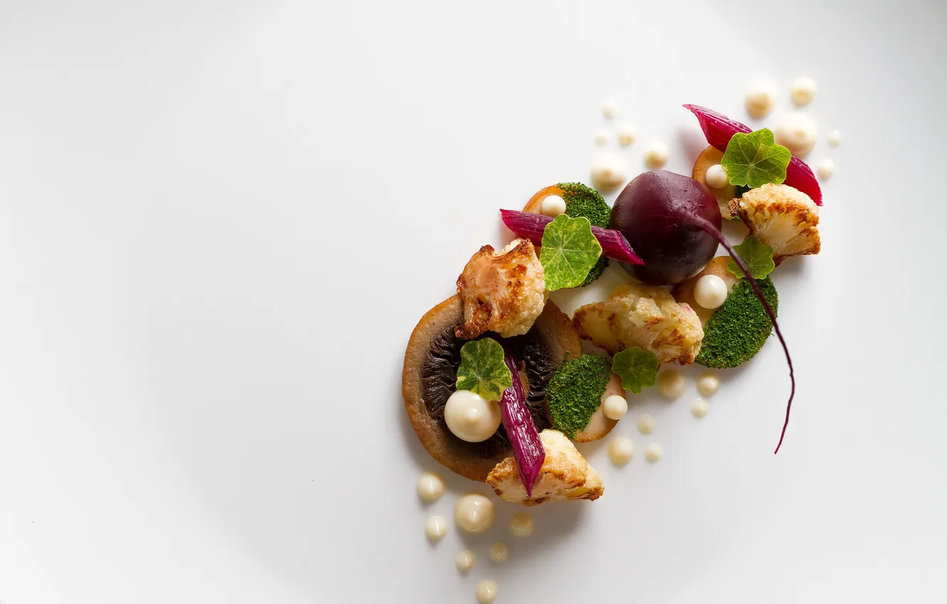 Photo wallpaper sauteed mushroom, mushroom mayo, pickled beetroot, Cauliflower