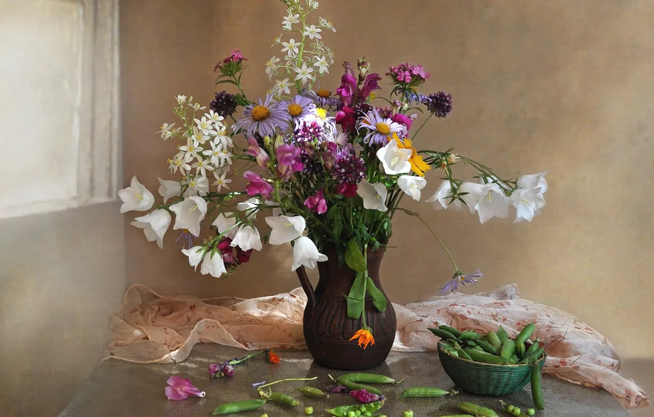 Photo wallpaper flowers, bouquet, peas, still life, green peas