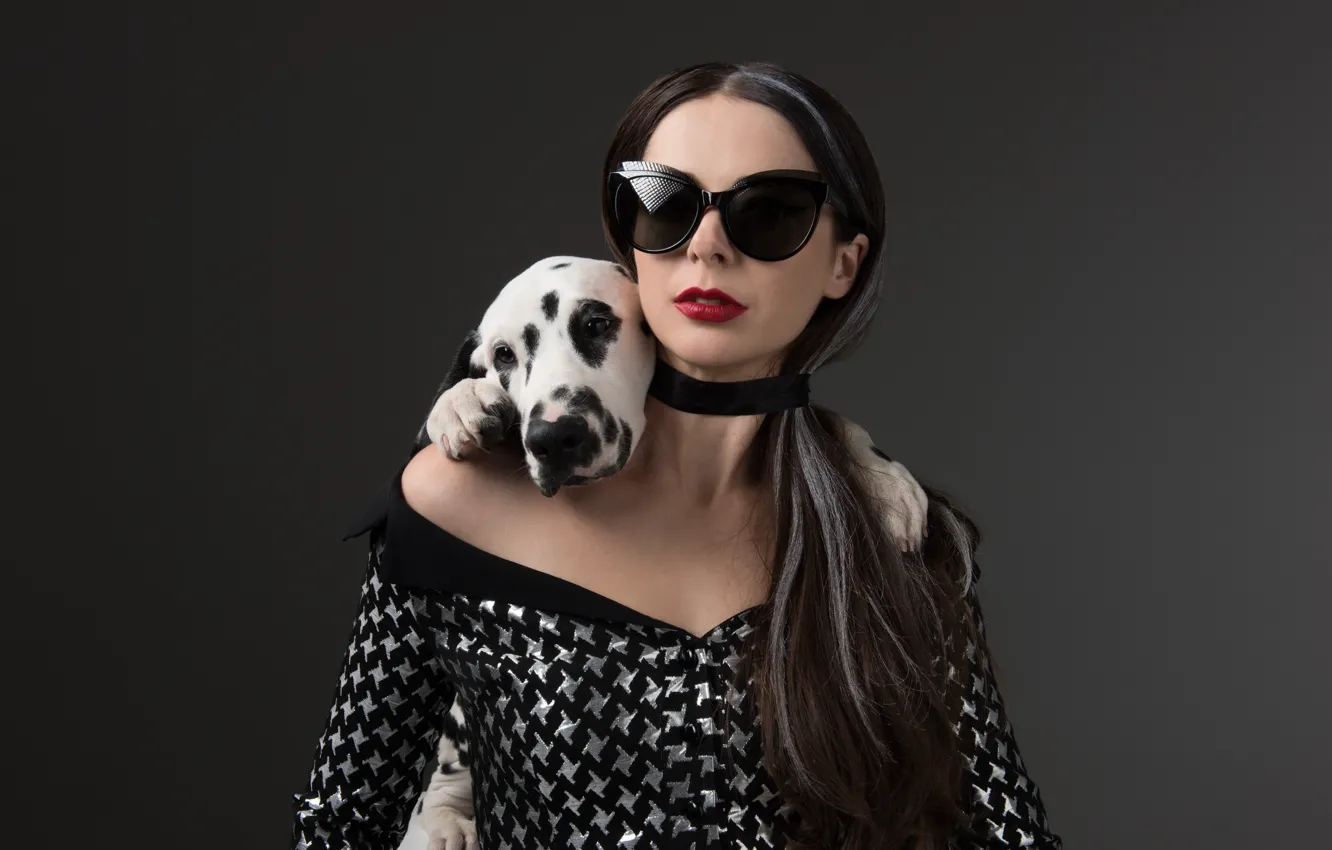 Photo wallpaper pose, dog, glasses, Dalmatians, photoshoot, Marina Aleksandrova, Cruela De Vil, 101 Dalmatians