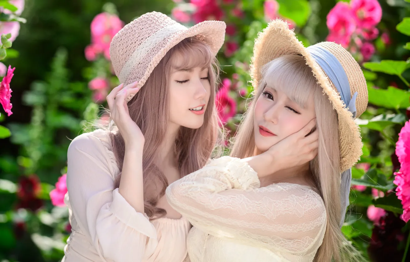 Photo wallpaper girl, flowers, pose, smile, portrait, hands, makeup, garden