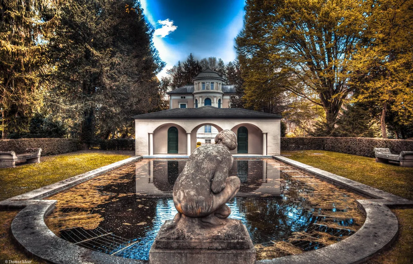 Photo wallpaper wallpaper, house, grass, pool, trees, stone, blue sky, statue