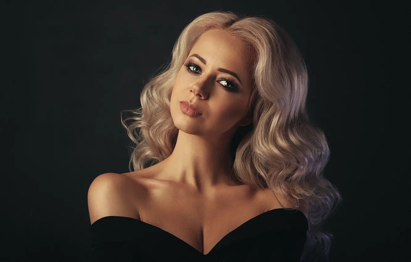 Photo wallpaper look, portrait, makeup, dress, hairstyle, blonde, beautiful, black background