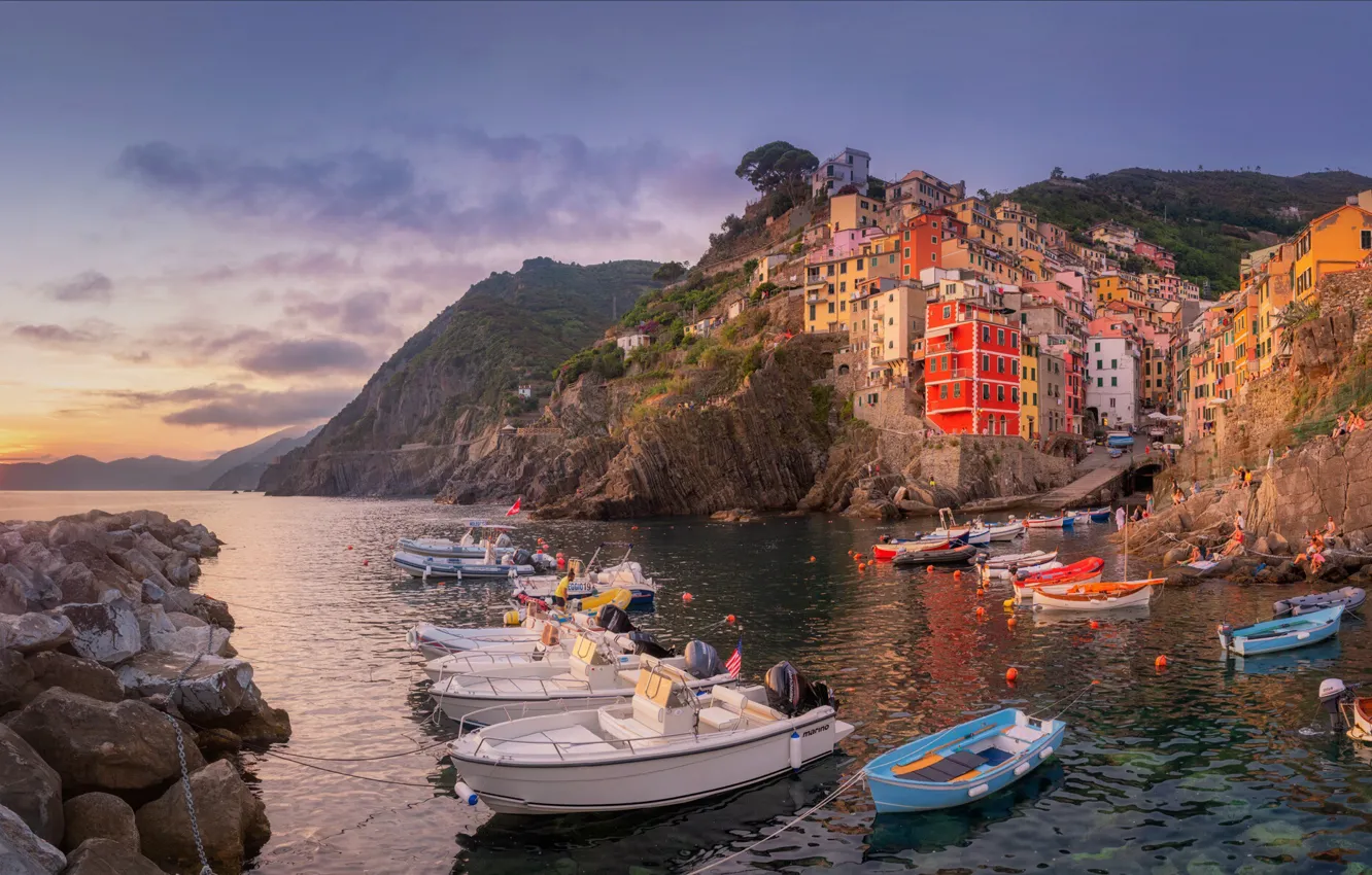 Photo wallpaper sea, sunset, rocks, shore, home, boats, Italy, town