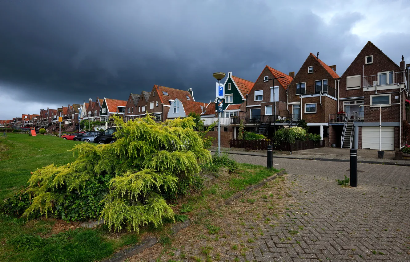 Photo wallpaper the city, photo, street, home, Netherlands, the bushes, Volendam