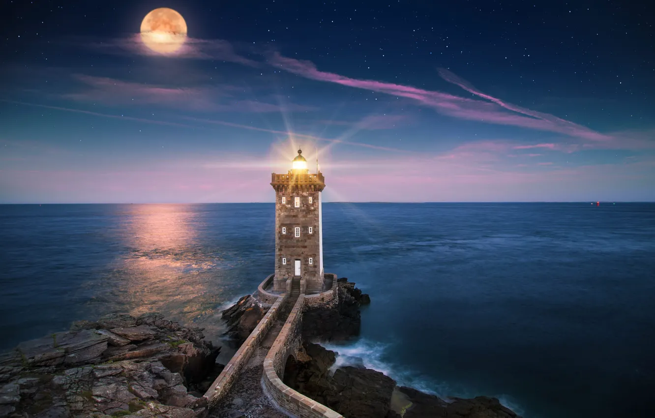 Photo wallpaper sea, rays, light, landscape, night, stones, rocks, the moon