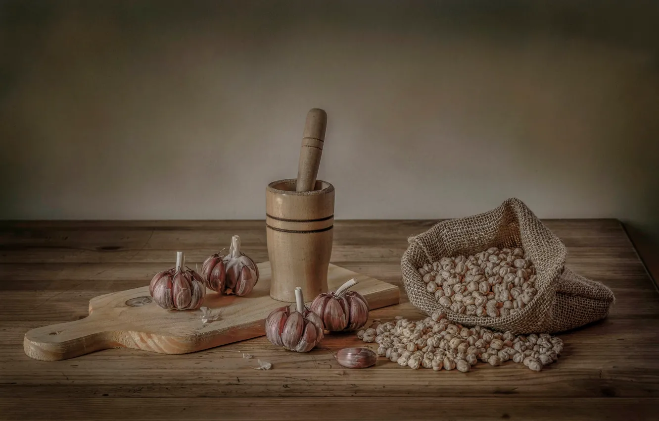 Photo wallpaper Board, peas, still life, pistil, garlic, mortar, chickpeas