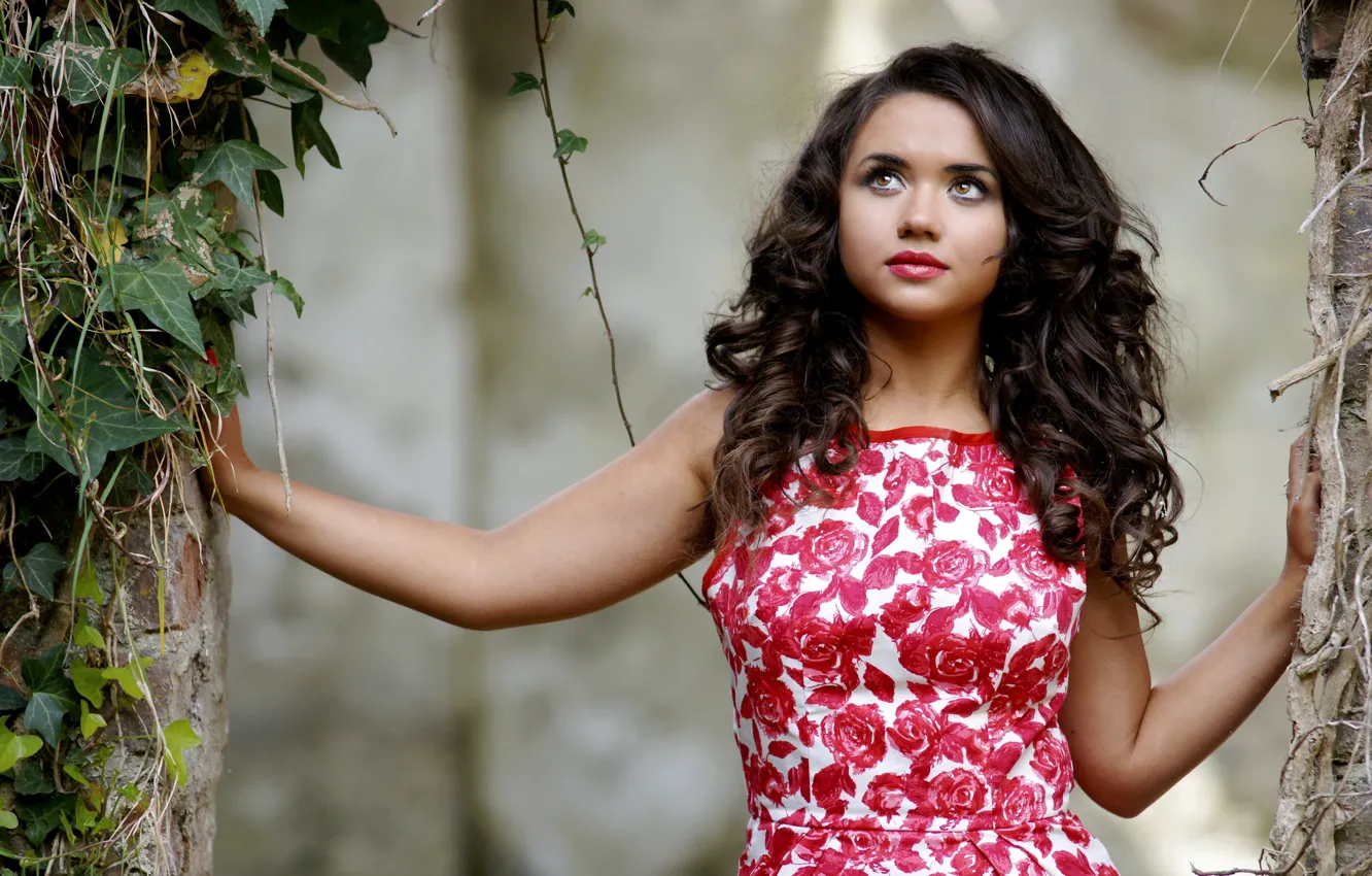 Photo wallpaper leaves, girl, nature, face, hands, makeup, dress, curls