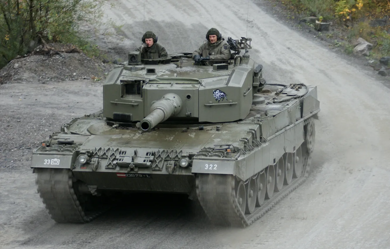 Photo wallpaper road, Austria, dirt, Tank, Leopard 2A4
