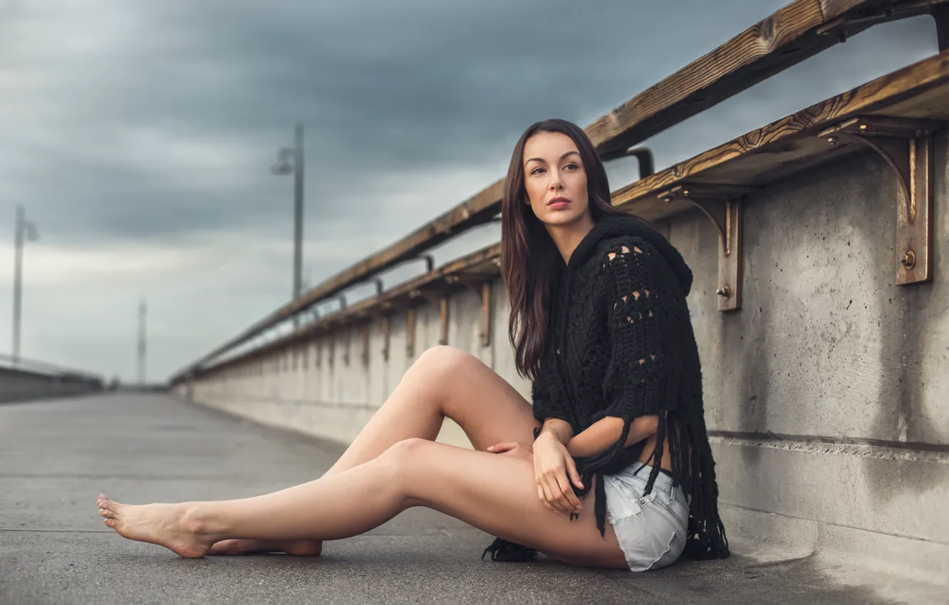 Photo wallpaper face, model, hair, shorts, legs, sitting