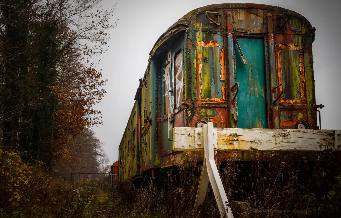 Photo wallpaper the car, railroad, stalled