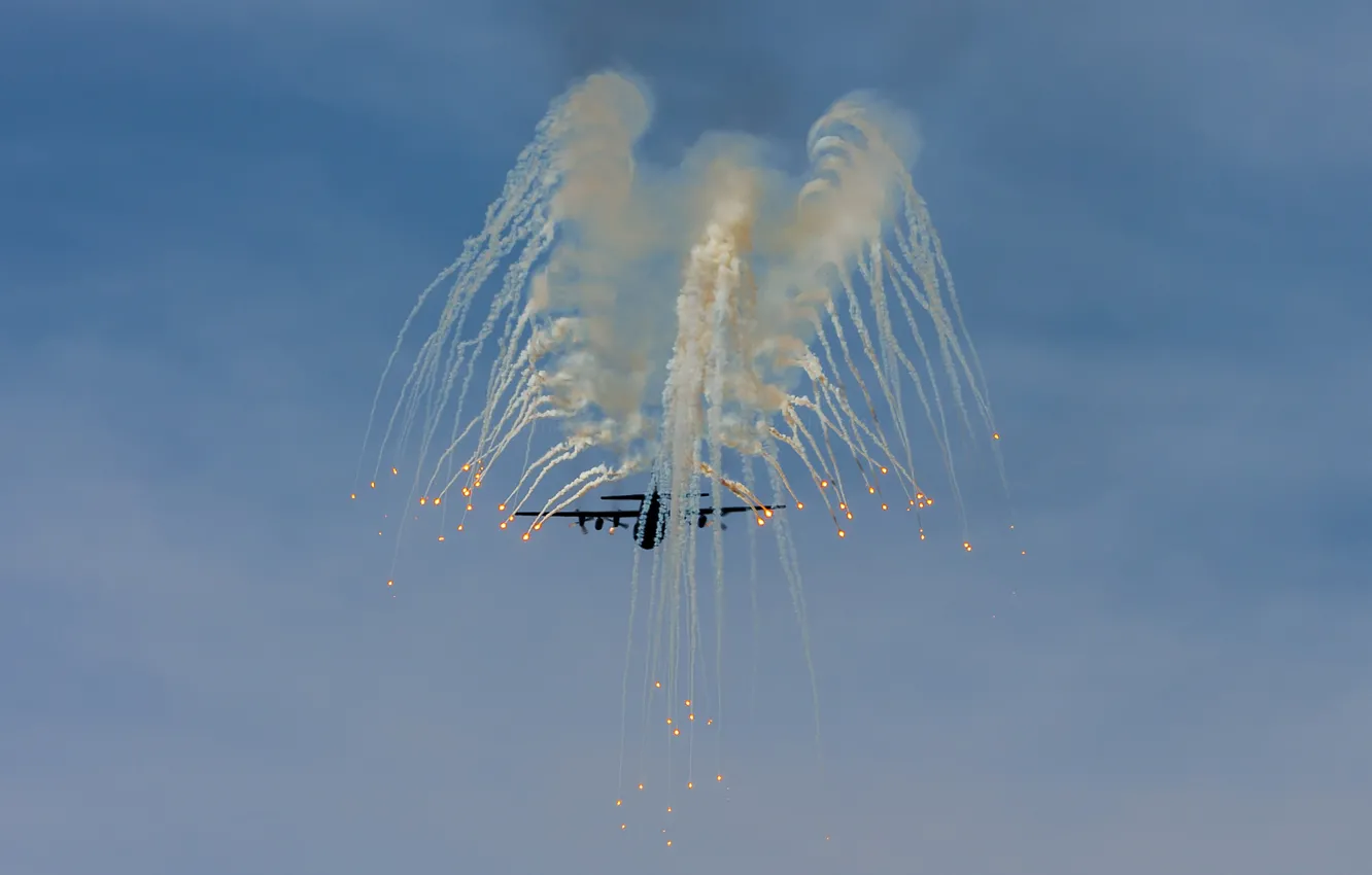 Photo wallpaper flight, Hercules, shooting, C130H, death angel