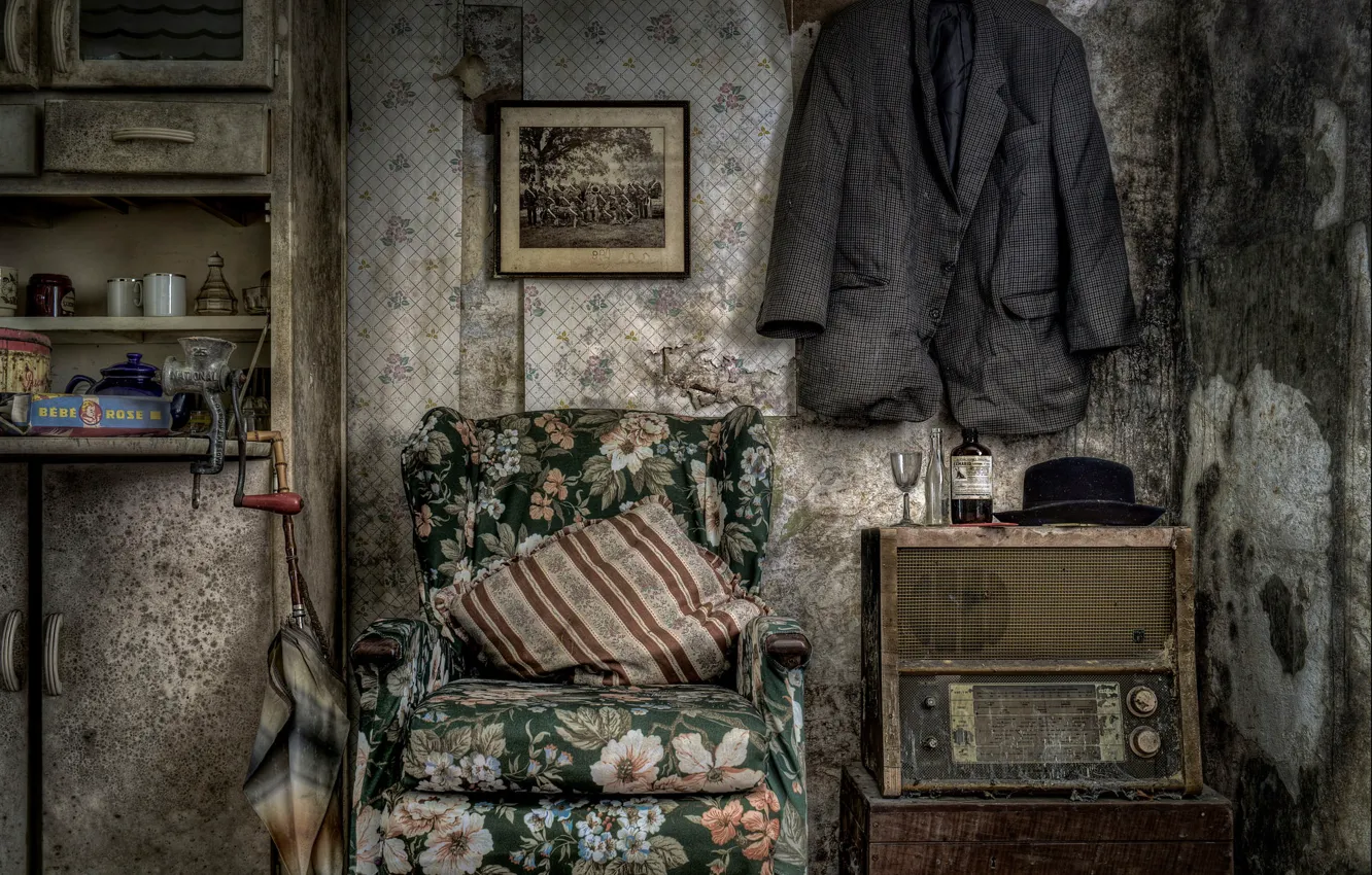 Photo wallpaper old, chair, umbrella, jacket, radio, chopper
