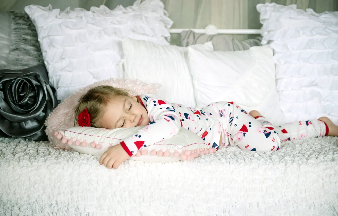 Photo wallpaper children, background, stay, Wallpaper, mood, bed, sleep, pillow