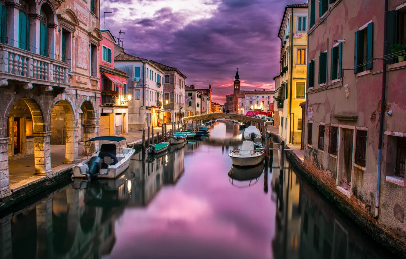Photo wallpaper the city, building, home, boats, the evening, lighting, lights, Italy