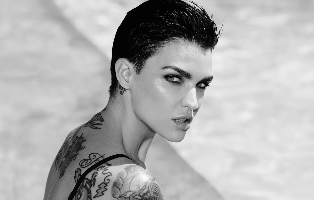 Photo wallpaper look, black and white, Ruby Rose