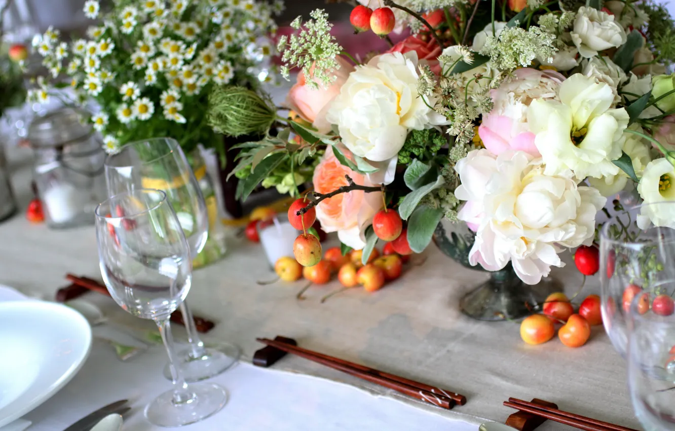 Photo wallpaper flowers, table, glass, chamomile, bouquet, vase, cherry, Chinese chopsticks