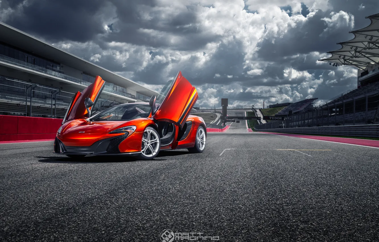 Photo wallpaper supercar, track, McLaren 650S