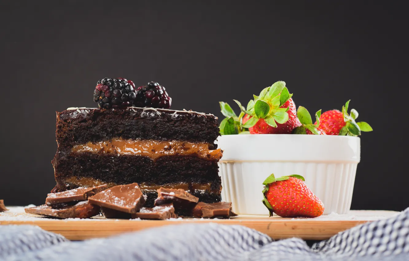 Photo wallpaper berries, strawberry, cake, cream, dessert, BlackBerry, chocolate, caramel